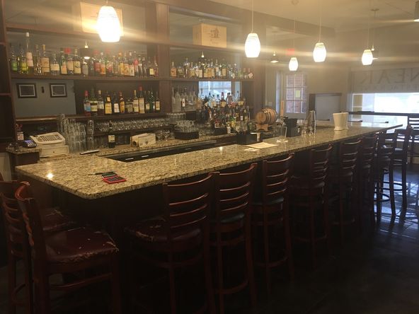 108-110 Barrington Commons Ct, Barrington, IL 60010